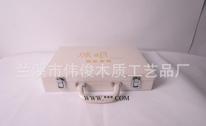 伟俊出品 汽车镀膜镀金礼盒 汽车美容用品皮质礼盒 汽车纳米皮图3