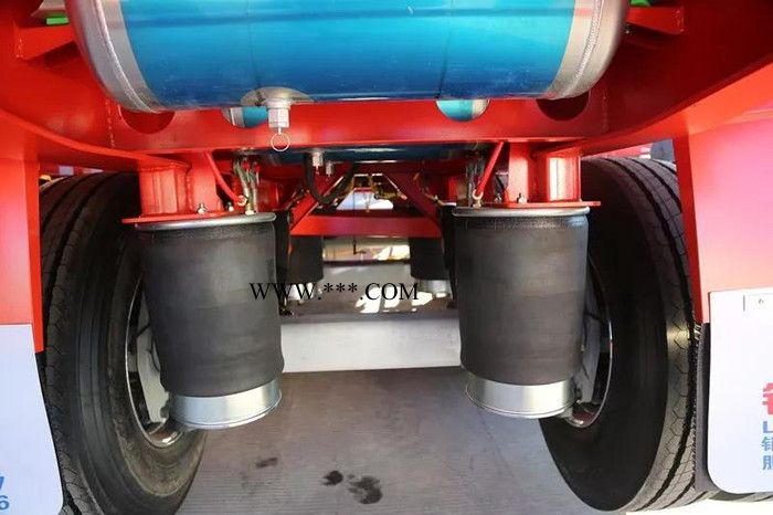 新国标栏板式半挂车 锣响60标箱 空气悬架 前桥提升图5