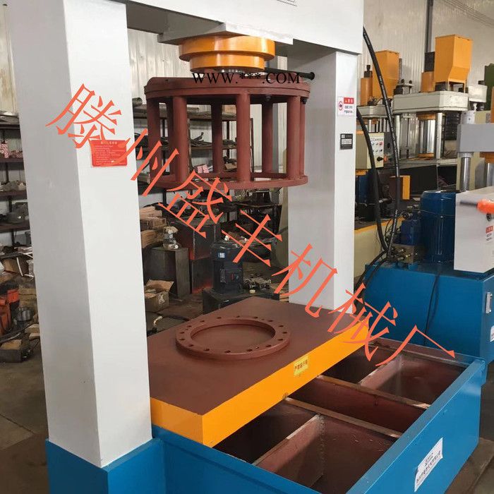 滕州实心轮胎压胎机厂家，100吨实心轮胎工程轮胎轮辋压胎机图5