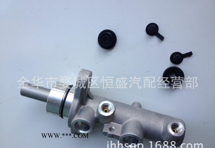 昌河铃木 利亚纳 制动总泵 刹车总泵图2