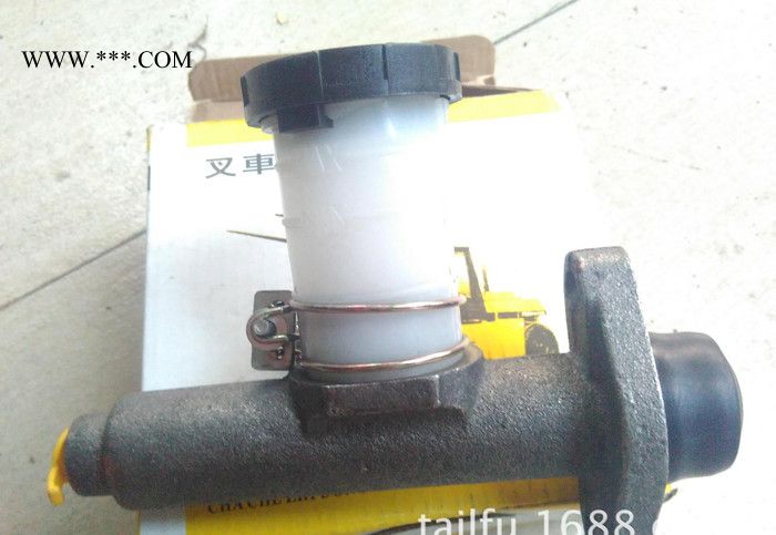 制动总泵TLF手排带杯 制动总泵 叉车专用泵 杭州 合力 柳图2