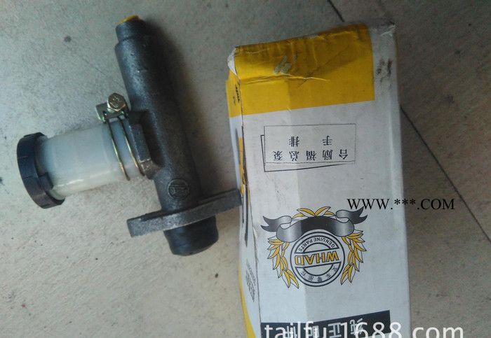 制动总泵TLF手排带杯 制动总泵 叉车专用泵 杭州 合力 柳图3