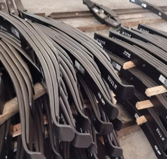 江西汽车钢板半挂车配件90*25四片装弓子钢板弹簧总成图2