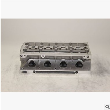 厂家 直供 适用于 波罗 1.4L VW POLO Cylinder Head 气缸盖图3