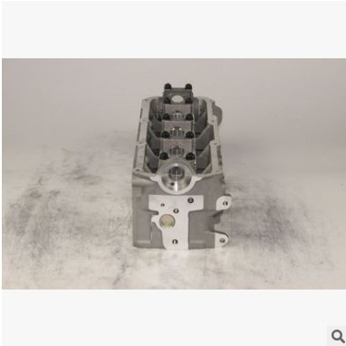 长期供应　铝合金　汽缸盖 大众时代超人 1.8L 气缸盖图2