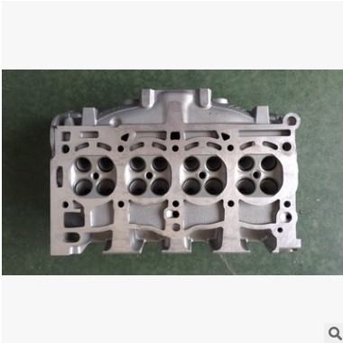 厂家直销 桑塔纳 新款 VW SANTANA Cylinder Head 缸盖