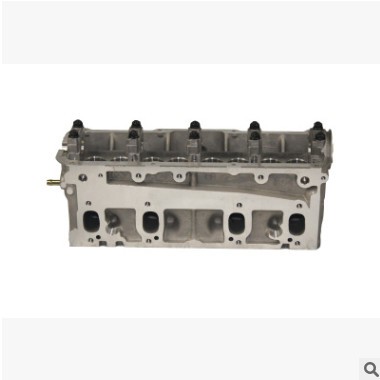 厂家直供适用于大众途安 2.0L 汽车发动机汽缸盖图3