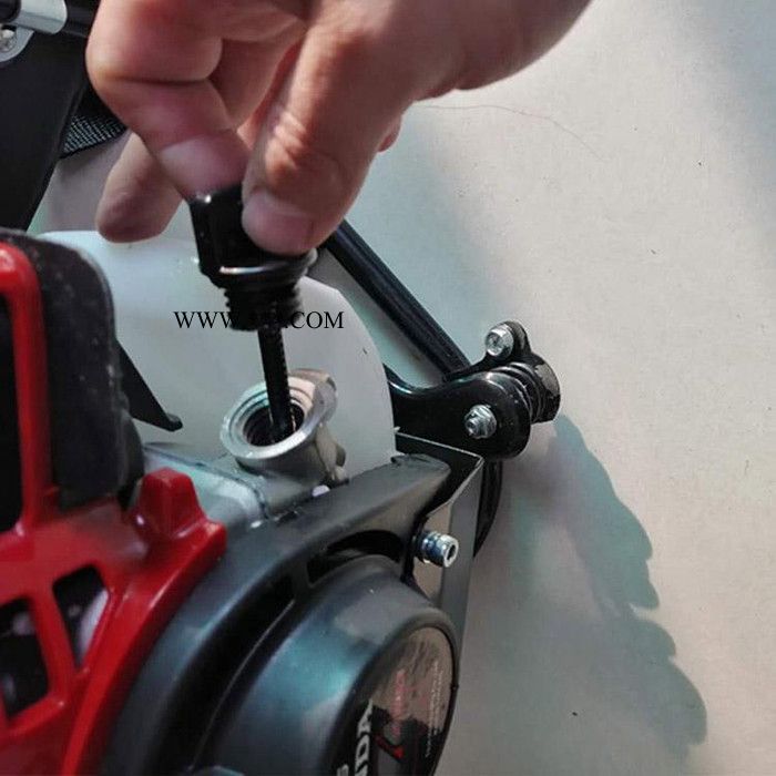 南宁市国产汽油割草机一机多用耕土锄草离合器图3