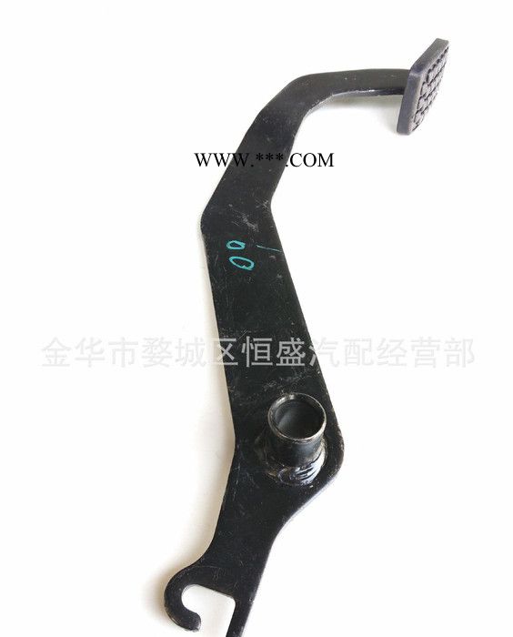 五菱之光6376NF 新之光6390/N109汽车离合器踏板 离合器脚踏板图2