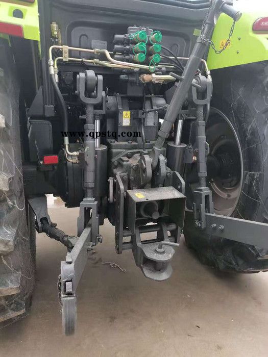 2104中联重科 耕王大型拖拉机 纯大桥  进口离合 梭式换挡玉柴高压共轨发动机，德国进口液压离合器 意大利进口卡拉罗前图4