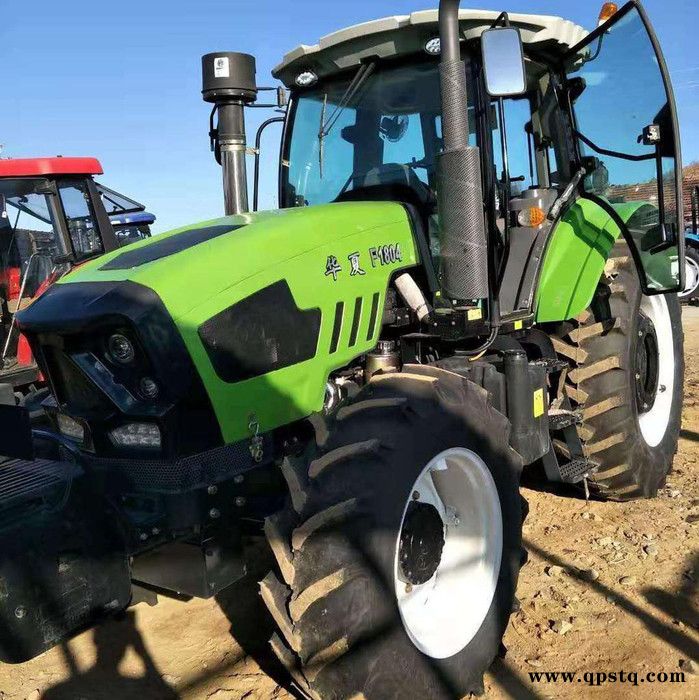 华夏1804补贴机型 节能耐用型轮式四驱拖全液压助力转向，双离合器，力、位综合调节，浮动控制式悬挂图3