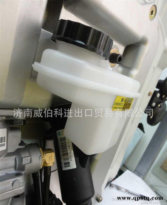 低价批发销售中国重汽T5G离合器总泵711W30715-6152图3