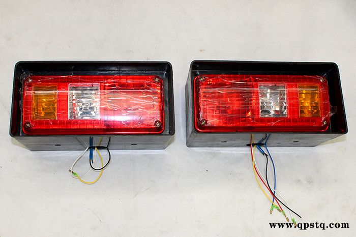 山工QZ50 装载机后尾灯图8