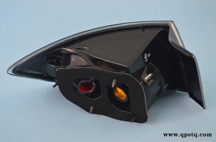 供应保达汽车尾灯 长安马自达M3尾灯半总成(外) 马自达塑件图3