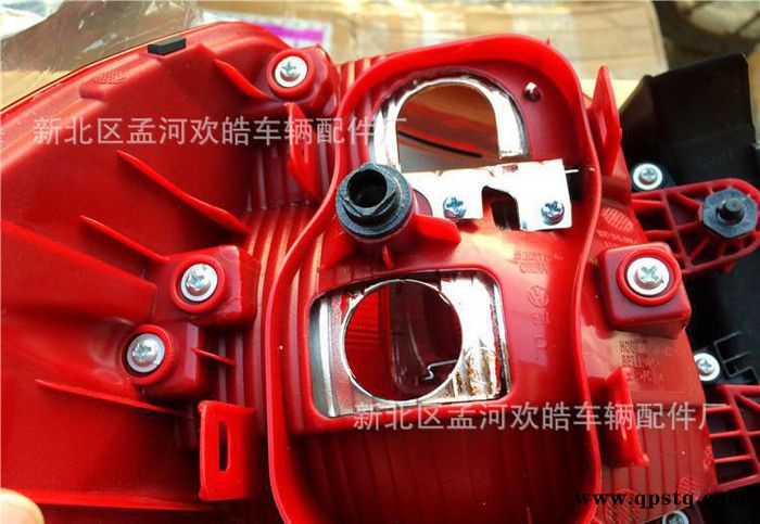 大众13款新朗逸 尾灯/后尾灯总成/后弯灯/后平灯 原装配件图3