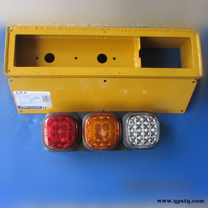 供应徐工装载机配件253502326-2323-803547312尾灯挡板-左尾灯罩-LED后三色灯图3