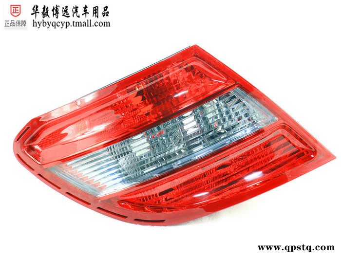 奔驰 C180 C200 C260 C300 c63 尾灯图3