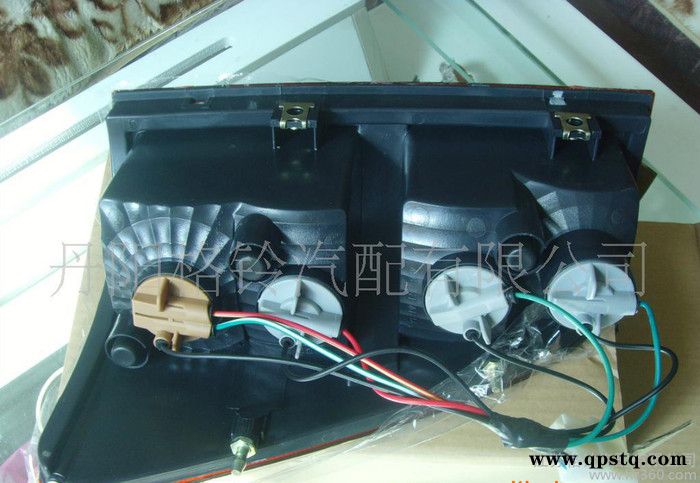 适用庆铃TFR JMC皮卡车尾灯 **后灯总成图3