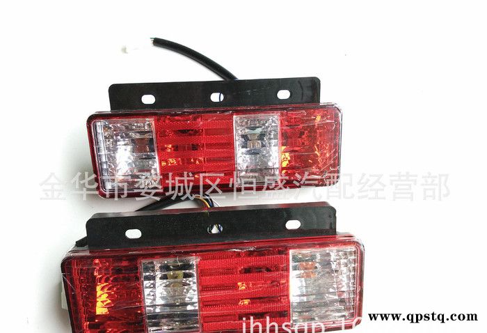 长安跨越王后尾灯图2