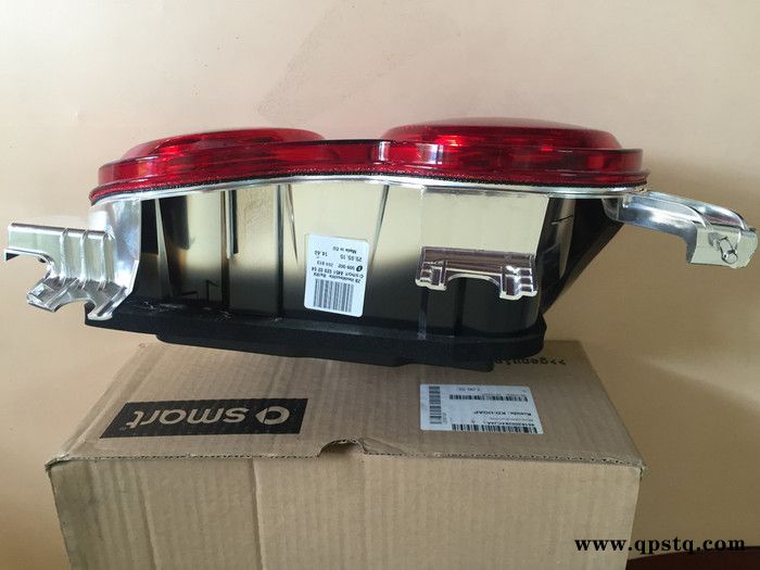 供应smart配件 原厂A451 820 02 64 汽车尾灯右 斯玛特尾灯图6