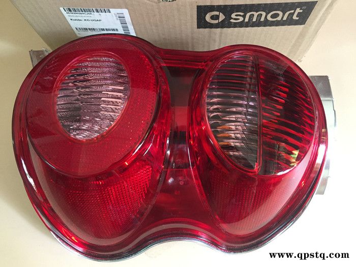 供应smart配件 原厂A451 820 02 64 汽车尾灯右 斯玛特尾灯图5