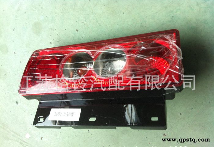 适用于金铃卡车尾灯 搅拌车后尾灯 外贸品质图2
