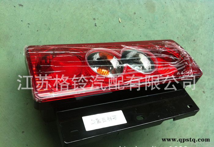 适用于金铃卡车尾灯 搅拌车后尾灯 外贸品质图3