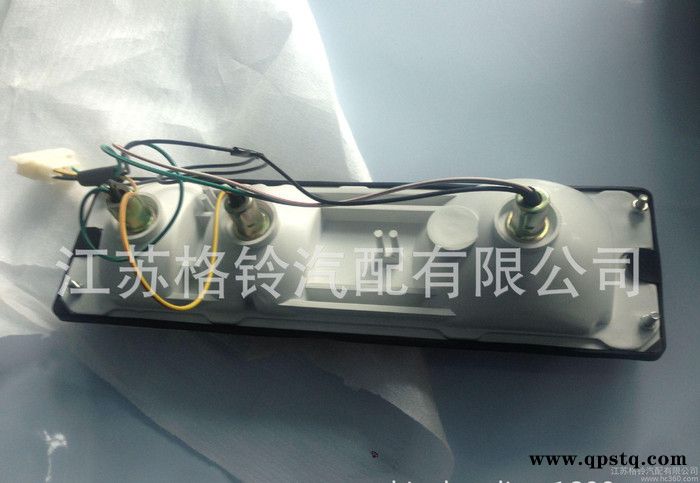 适用于ISUZU 五十铃汽车 FSR112、372汽车尾灯图2