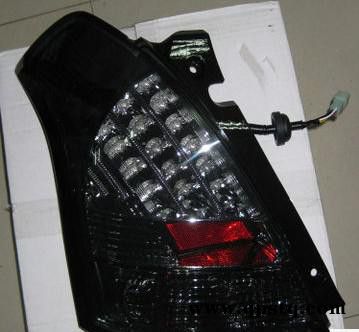 铃木雨燕改装LED尾灯总成 LED刹车灯 倒车灯 LED行车灯 转向灯图3