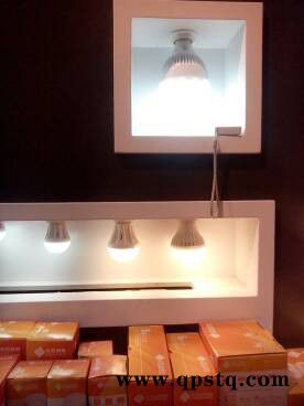 长方照明 led拉尾灯泡蜡烛泡e14暖白黄节能3w球泡小螺口超亮光源图3