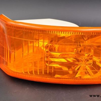 武汉压铸模厂家提供定制版汽车尾灯开模 、提供车灯注塑件精加工、注塑模制造