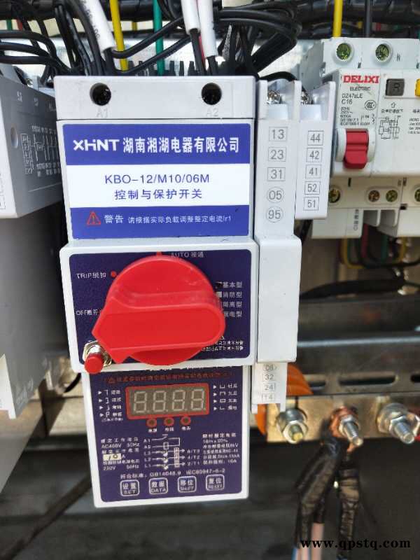 湘湖牌HWP-NS815自整定、光柱显示控制仪（外给定或阀位控制）图2