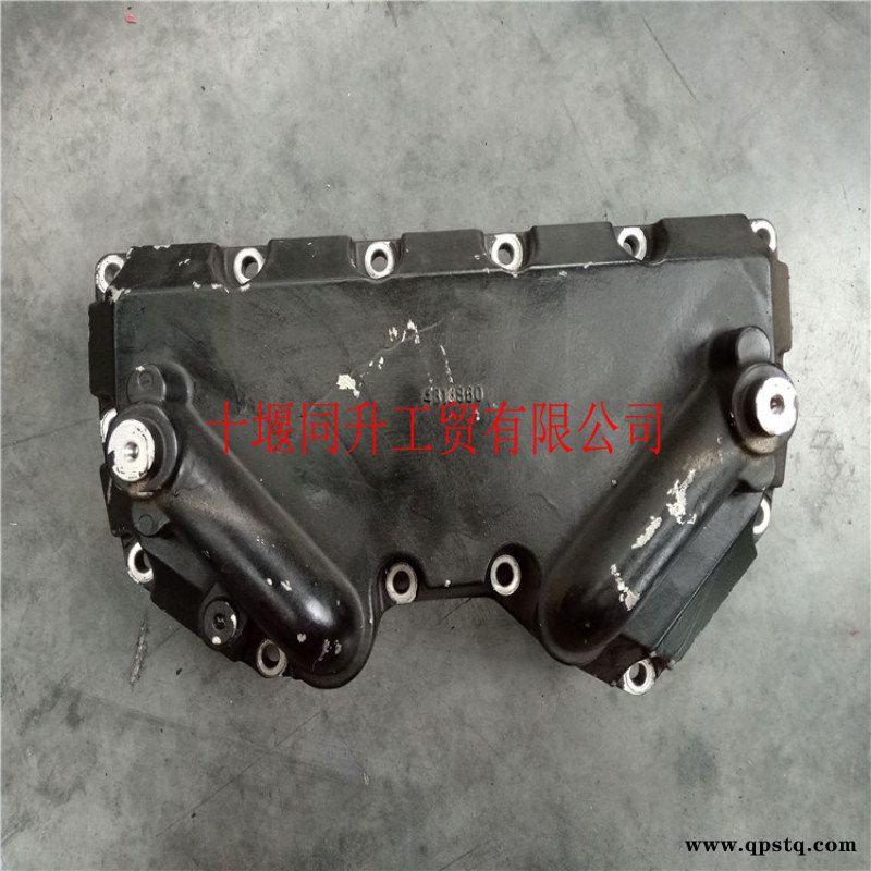 东风康明斯配件机油冷却器总成C4316860图5