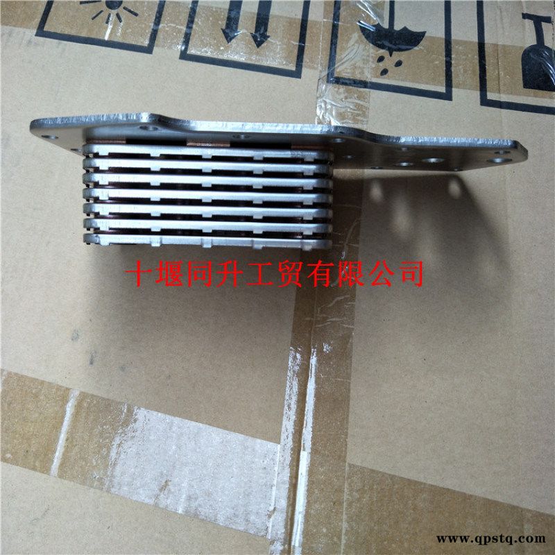 康明斯机油冷却器芯C3957544配件图5