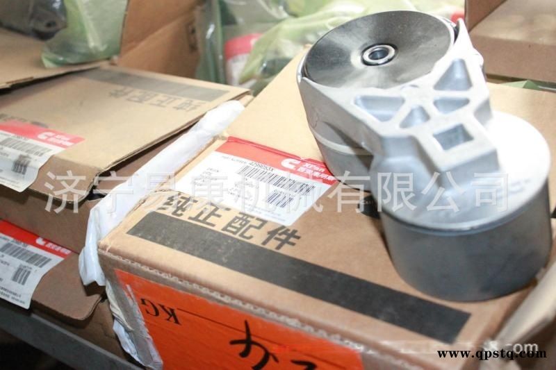 4920433涡轮增压器机油回流管接头图1