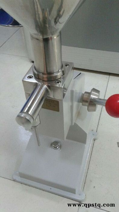 固体车蜡灌装机价格 郑州焗油膏灌装机批发 河南膏液两用灌装机供应图4