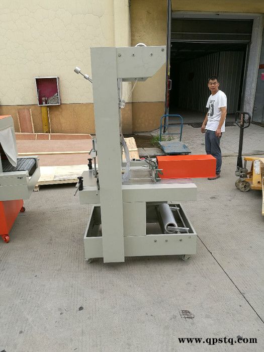 防冻液塑封膜包装机 防冻液塑封膜包装机批发 清洁剂防冻液热缩膜包装机供应图3