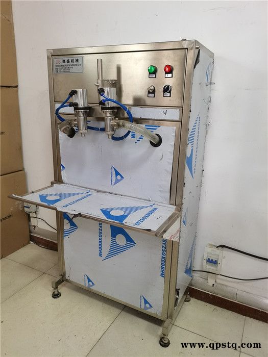 厂家河南玻璃水灌装机 防冻液灌装机批发 调味剂灌装机郑州供应图3