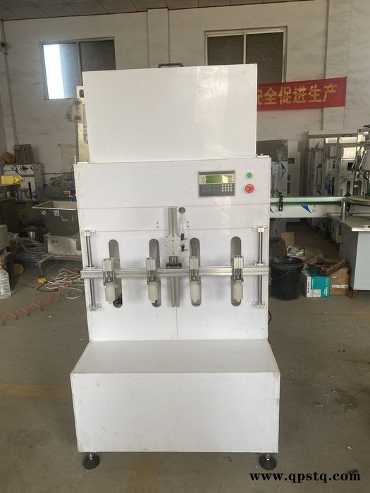 郑州半自动玻璃水 防冻液灌装机 厂家液体自动称重灌装机价格图4