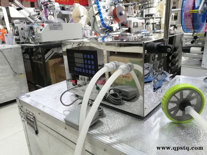 厂家批发润滑油自动灌装机 郑州隔膜泵防冻液 玻璃水自动分装机图6