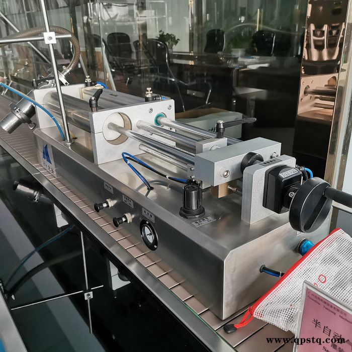 广州远杨 卧式液体罐装机 清洗剂酒精白醋自动定量分装机现货图5