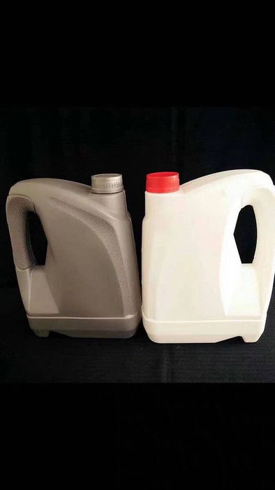 沧县双成塑胶厂家专业生产塑料桶瓶 4升塑料桶 4L防冻液壶 4千克机油壶瓶 尿素桶图3