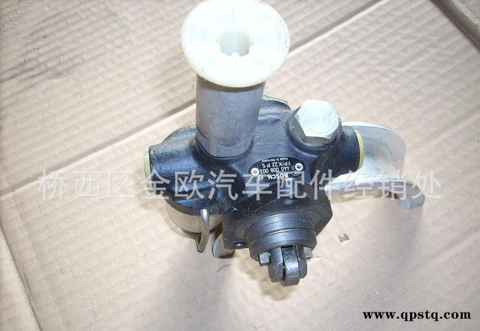 奔驰发动机手油泵 输油泵奔驰卡车配件图2
