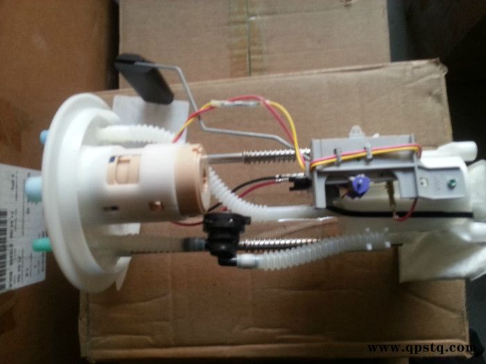 供应林肯领航员07-09款汽油泵图3