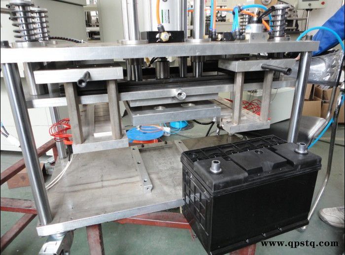 汽车蓄电池外壳焊接机图3