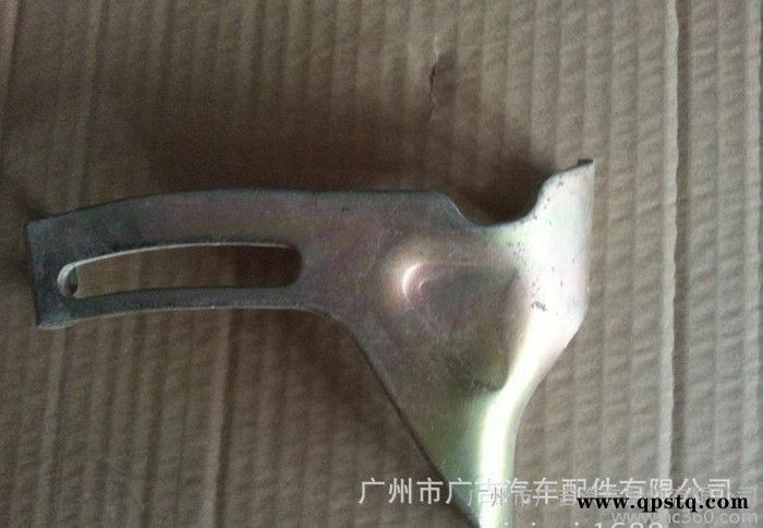 夏利汽车配件夏利三缸TJ7100 发电机调节臂图3