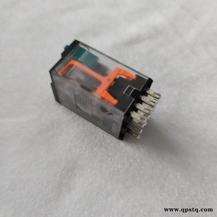 Schneider施耐德RXM4AB2BD 24VAC 小型插拔式中间线路控制继电器 施耐德继电器图5