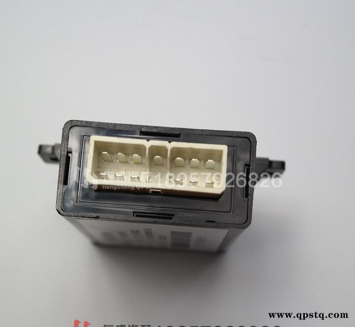 五菱宏光三合一控制器CN100雨刮间歇闪光器双闪灯继电器总成图2