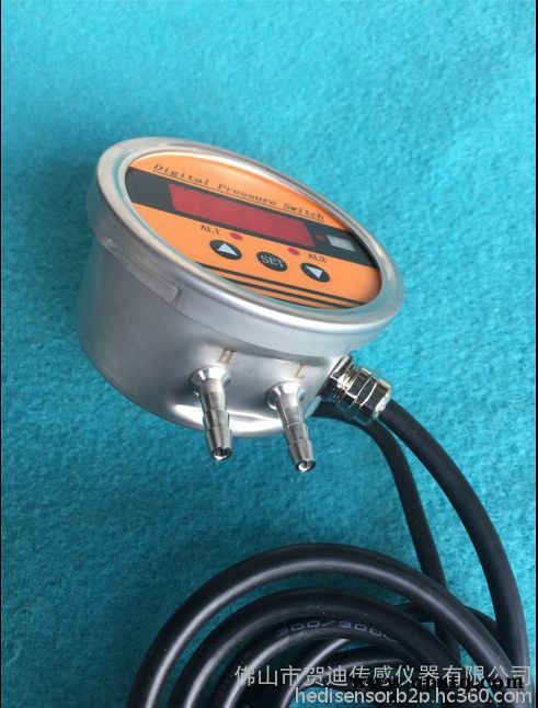 贺迪HDP802S 带现场数字显示差压变送器，输出信号可选：二组继电器、4～20mA、 RS485、RS232等图2