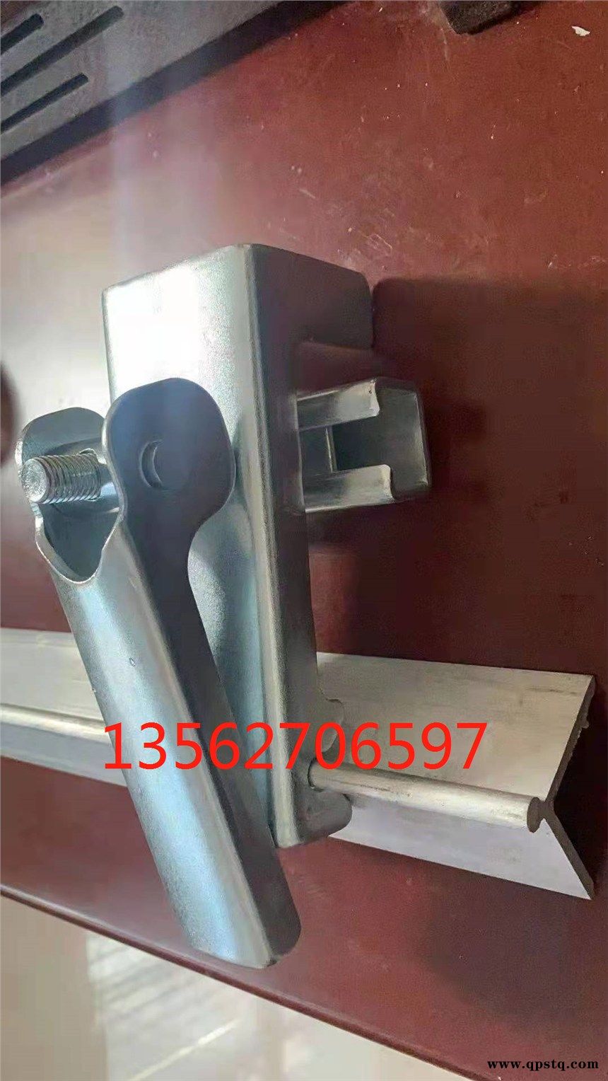 镀锌夹持器生产厂家图1